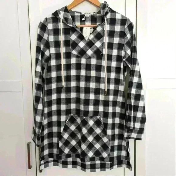Simply Noelle Black/White Lightweight Plaid  Sweater Size XSmall - Picture 2 of 5
